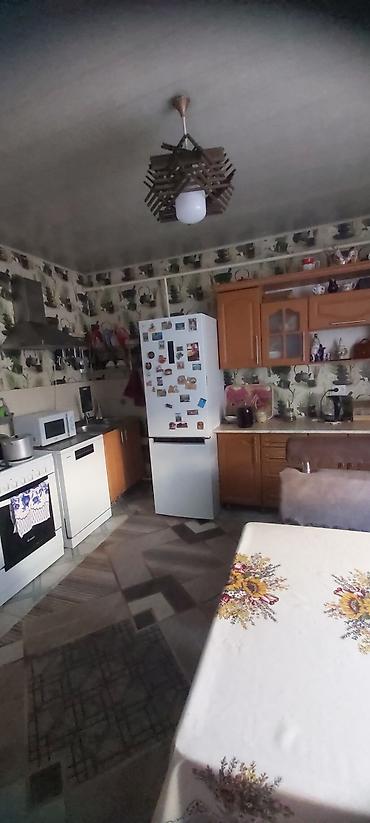 Продажа коттеджей и домов: Продается одноэтажный дом 108 кв.м. с приусадебным участком и — 8