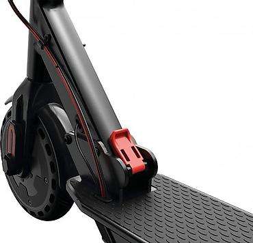 cd disk: Razor T25 Black — şəhər üçün nəzərdə tutulmuş elektrik skuteridir — 2
