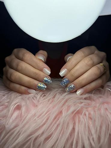 nails: Xidmət: Peşəkar manikür və dırnaq dizaynı Təsvir: - Klassik, fransız — 4