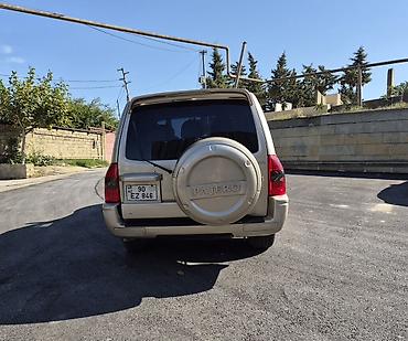 mitsubishi pajero 2000: Mitsubishi Pajero SUV - Korpus: qızılı/bej rəng, 5 qapı, yan — 7