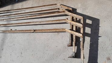 Digər tikinti materialları: Talvar üçün dəmirlər satılır. Bakıda montində yerləşir. Uzunluğu 2 — 3