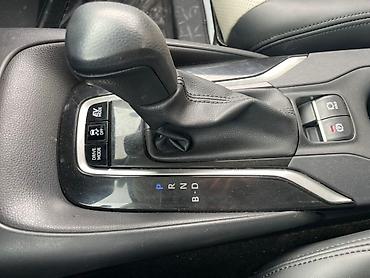 Toyota: Toyota Corolla: 2021 г., 1.8 л, Вариатор, Гибрид, Седан — 14