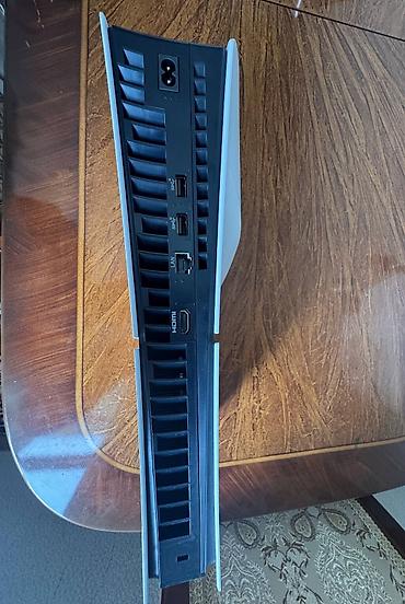 PS5 (Sony PlayStation 5): PS5 Slim Disc Edition (1TB) 2 orijinal DualSense pult DualSense şarj — 3