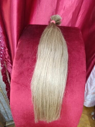 Təbii saçlar, pariklər: Sac tebii ushag sacidir,teze sacdir,uzunlugu 58 -60a yaxindir,cekisi — 8