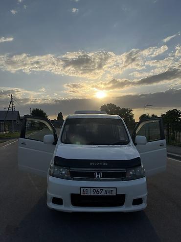 резиновое: Honda Stepwgn: 2004 г., Бензин, Минивэн — 2