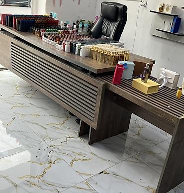 mağaza ucun vitrin: Ətir mağazası üçün tam komplekt reception/iş masası dəsti - Material — 4