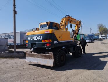 фура продаю: Экскаватор, Hyundai, 2012 г., Дөңгөлөктүү