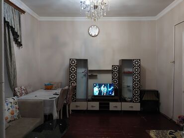 Həyət evləri və villaların satışı: 3 otaqlı, 67 kv. m, Orta təmir — 13