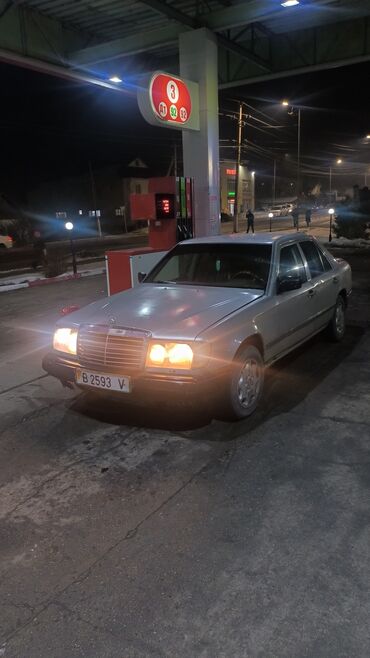 мерс картина: Mercedes-Benz W124: 1988 г., 2.3 л, Механика, Бензин, Седан