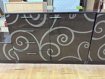 kitab rəf: Uzun TV altlığı/komod - Material: parlaq (high-gloss) MDF/LDSP — 4