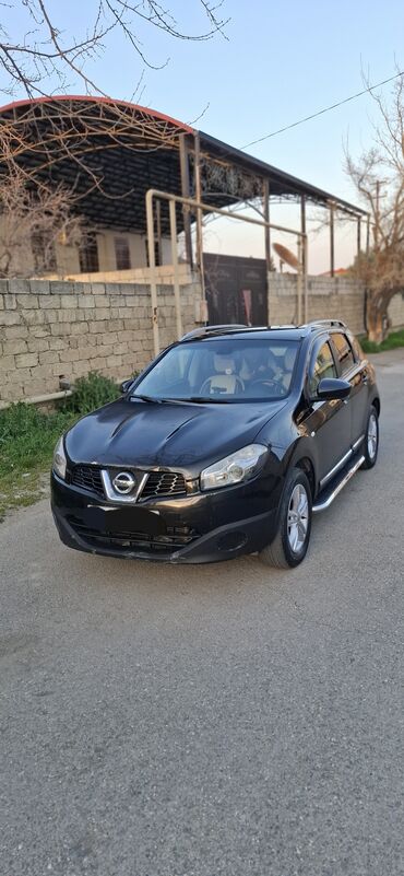 Nissan: Nissan Qashqai: 2 l | 2013 il Krossover — 13