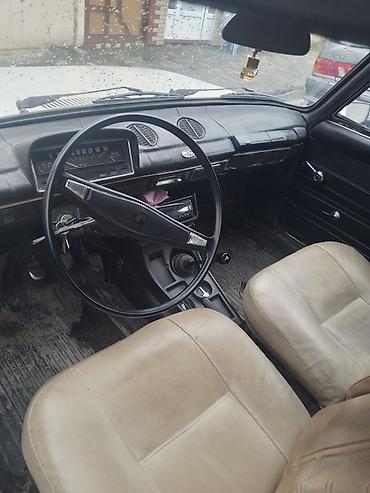 niva kuza: VAZ 2101 “Jiquli” sedan - Kuzov: 4 qapılı sedan, ağ rəng - Mühərrik — 1