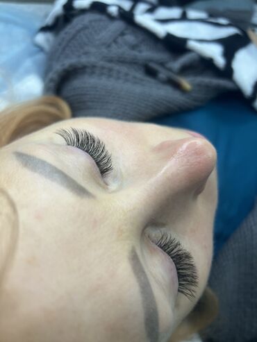 Другие услуги в сфере красоты и здоровья: Наращивание ресниц Ламинирование бровей и ресниц Коррекция и — 16