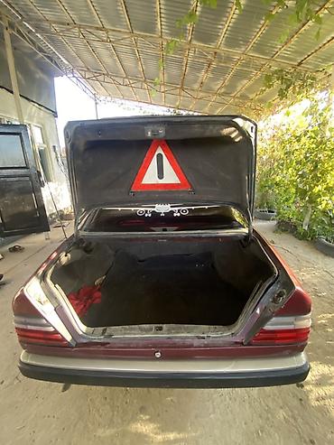 мереседес 124: Mercedes-Benz E-Class: 1991 г., 2 л, Механика, Дизель, Седан — 9