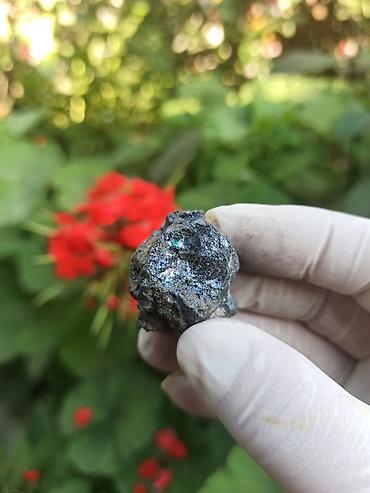 Aksesuarlar: Təbii Daşların Satışı | Bornite • Magnetite | Orijinal Kolleksiya — 1