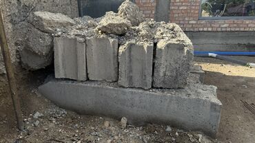 продаю паралон: Бетонные блоки подходящие для использования в строительстве. Эти