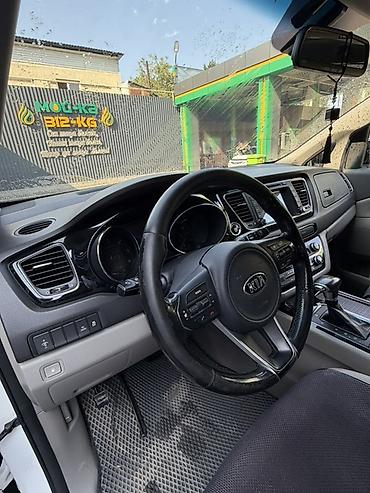 210 белый: Kia Carnival: 2017 г., 2.2 л, Автомат, Дизель, Минивэн — 10