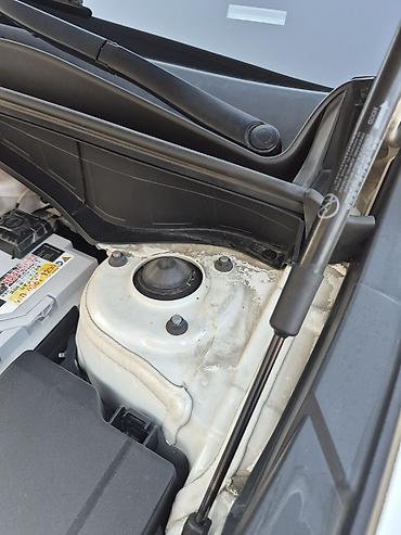 lizing avtomobiller: Kia Sorento – ağ mirvari rəngli, müasir dizaynlı 5yer nəfərlik SUV — 9
