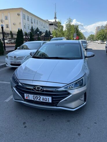 hyundai 555: Hyundai Avante: 2019 г., 1.6 л, Автомат, Газ, Седан