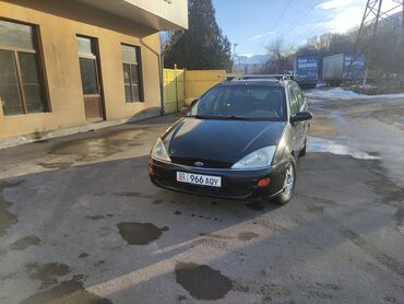 счетчик оборотов: Ford Focus: 2001 г., 1.8 л, Механика, Бензин, Универсал