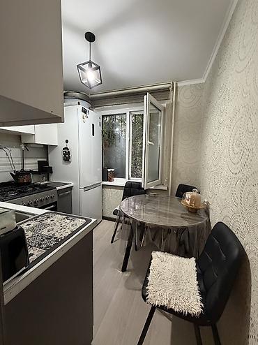 🏡 Продаётся 2-комнатная квартира в 8 микрорайоне! 📍 Локация: 8