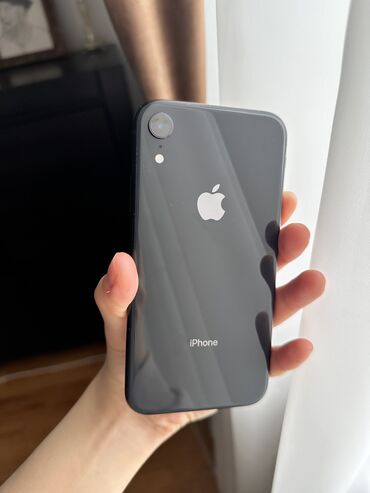 Apple iPhone: IPhone Xr, Б/у, 128 ГБ, Jet Black, Чехол, 77 %