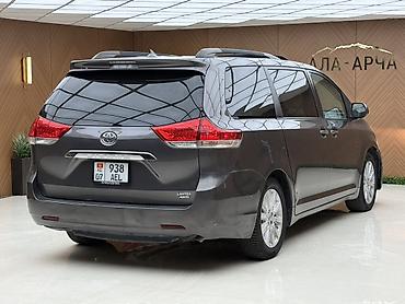 автомат минивэн: Toyota Sienna: 2012 г., 3.5 л, Автомат, Бензин, Минивэн — 5
