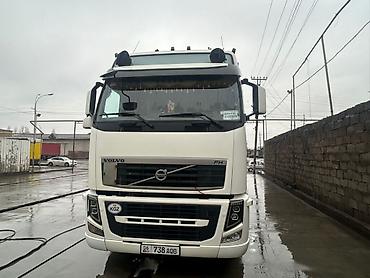 Тягачи: Тягач, Volvo, 2012 г., Тентованный — 1