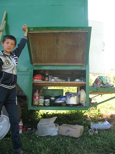 Другое сельско-хозяйственное оборудование: Передвижной павильон для пчеловодства (пчелоприцеп/кочевая пасека) - — 10