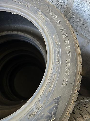 Транспорт: Комплект зимних шипованных шин 235/55 R17 103T XL. - Тип: зимние — 2