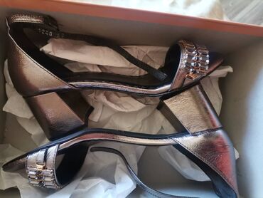 Sandale: Sandale, 39 — 20