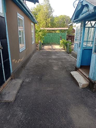 Кыймылсыз мүлк: Продаётся два дома на одном участке в городе Кара-Балта в верхней — 5