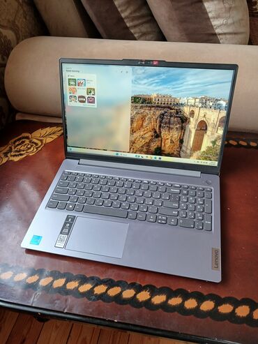 gaming notebook baku: İşlənmiş Lenovo 15.6 ", Intel Core i3, 512 GB, Ödənişli çatdırılma