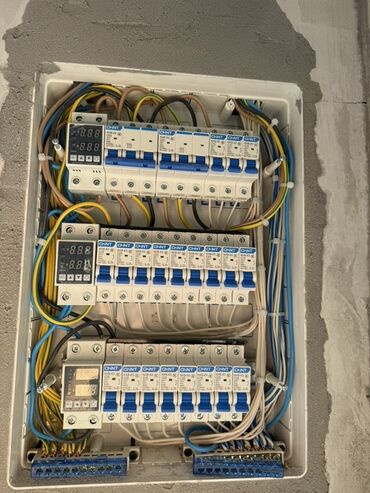 электрический шкаф: Электрдик панелдер, Пластик, CHINT