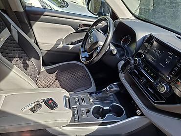 2023: Toyota Highlander: 2021 г., 3.5 л, Автомат, Бензин, Кроссовер — 7