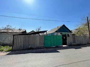 Продажа коттеджей и домов: 📍 пер. Ленский 🔘4-комнатный 🔘Этажи 3 🔘88м² Продается в районе — 2