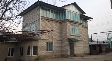 дом для бизнес: Сдаю Кабинет Для косметолога, Для массажиста, Для психолога, 18 м², Долгосрочно, 1 линия, С отдельной кухней, С отдельным входом