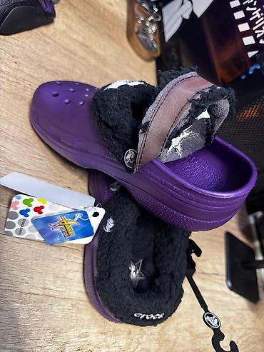 Детская обувь: 🔥 Оригинальные редкие Crocs (лимитированные модели с мехом) 🔥 Новые, с — 2