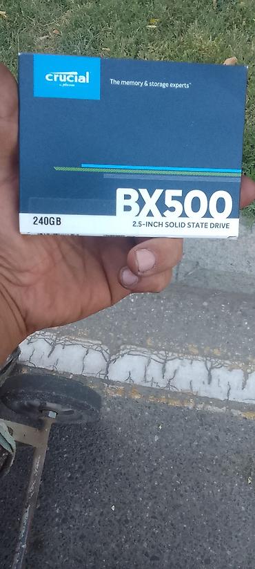 SSD diskləri: Crucial BX500 2.5" SSD – 240 GB - Brend/model: Crucial BX500 - — 5
