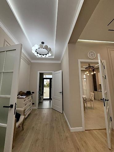 Продажа коттеджей и домов: 🏠Продается ⚜️Особняк 📍Кок Жар район ✅Площадь:250квМ ✅Отопление:Газ — 5