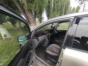 купить термобокс: Toyota Ipsum: 2001 г., 2.4 л, Автомат, Бензин, Минивэн — 6