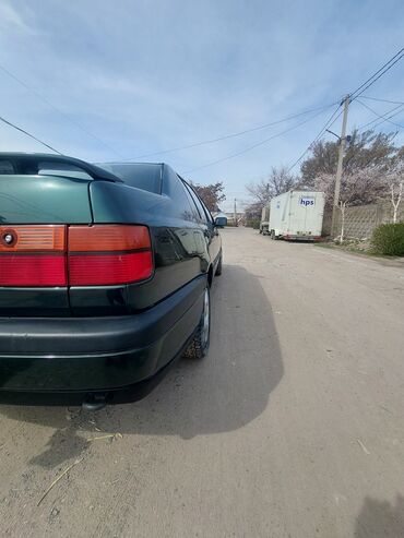 Volkswagen: Volkswagen Vento: 1995 г., 1.8 л, Механика, Бензин, Седан — 1