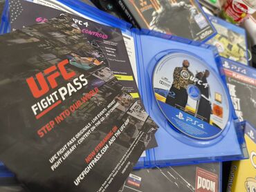 ufc диск: UFC 4 10 шт ДИСКИ НЕ ШУМЯТ В ДИСКОВОДЕ качество идеальное ещё есть
