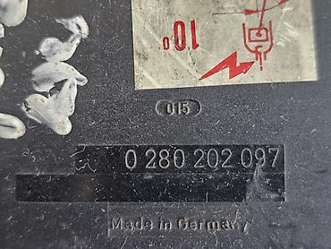 слив пантеиы: Расходомер Peugeot 1990 г., Б/у, Оригинал, Германия — 2