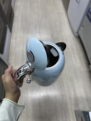 kettle: Электрический чайник UAKEEN, голубой - Объем: до 2,0 л (шкала на — 3