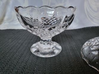 Ostalo posuđe: Bombonijera nova kristal Zajecar iz 70ih.god. Nova bombonijera sve na — 10