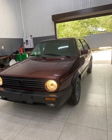 Volkswagen: Volkswagen Golf: 1988 г., 1.8 л, Механика, Бензин, Хэтчбэк