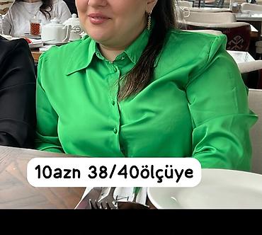 desd geyimler: Qadın geyimləri seçimi 1) Bershka dəst – 20 AZN, ölçü 40 - Ağ-yaşıl — 4