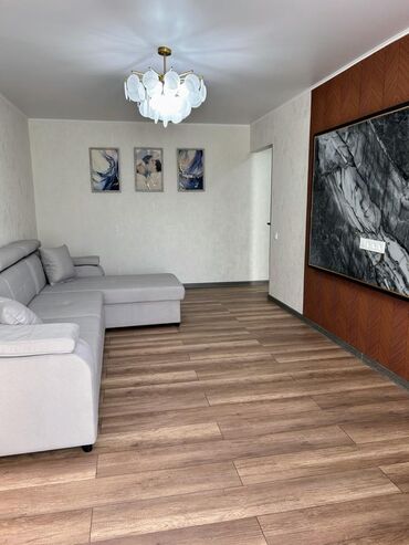 Продажа квартир: 2 комнаты, 43 м², 104 серия, 4 этаж, Евроремонт