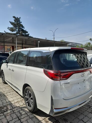 Транспорт: Toyota Alphard: 2024 г., 1.8 л, Автомат, Бензин, Вэн/Минивэн